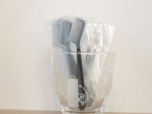 アイラッシュコーム